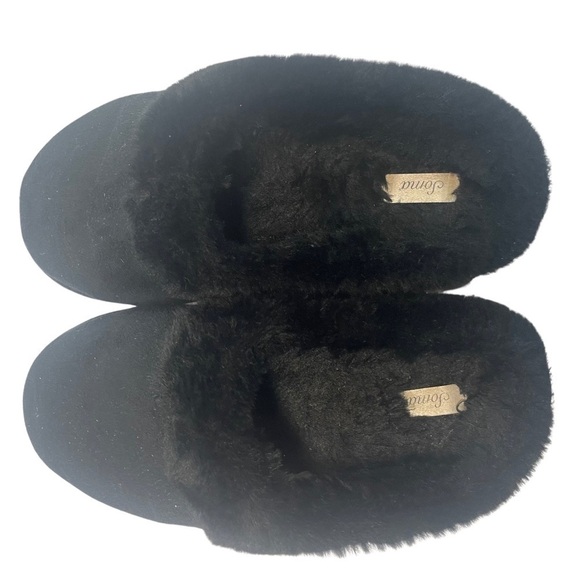 Soma house shoes size 8/9. Black and faux fur lined. Very soft. - Picture 3 of 3